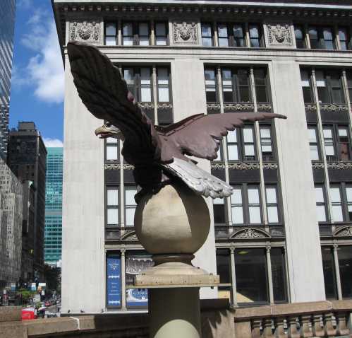 sculpted eagle